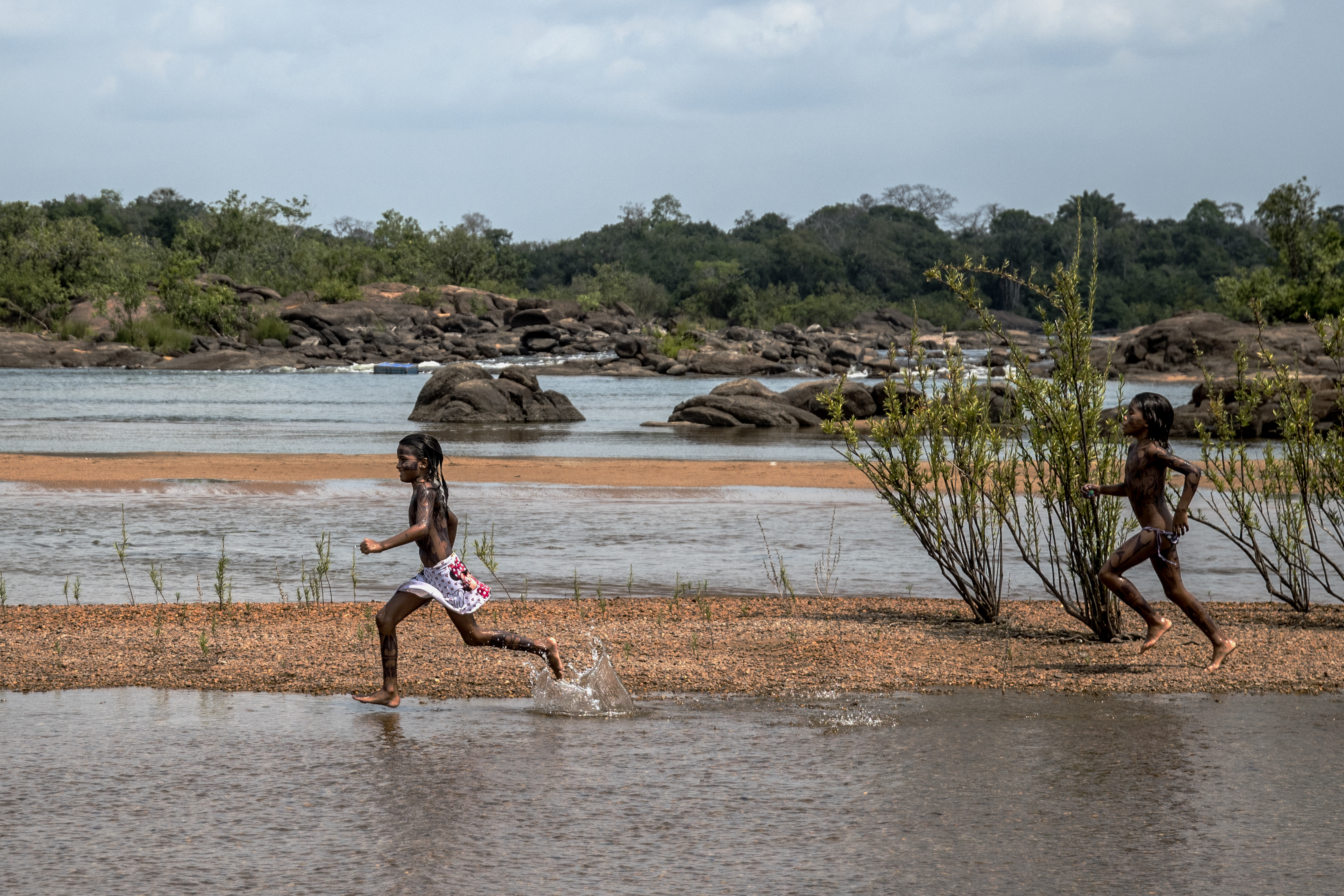 Medida que propõe controlar o fluxo do rio após o barramento pela hidrelétrica coloca em risco a sociobiodiversidade na Volta Grande do Xingu (PA). Comissão Interamericana de Direitos Humanos foi informada nesta quinta-feria (20/9) sobre a situação